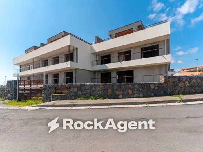 Casa con 6 locali in vendita in Via Carrubbazza, San Gregorio Di Catania