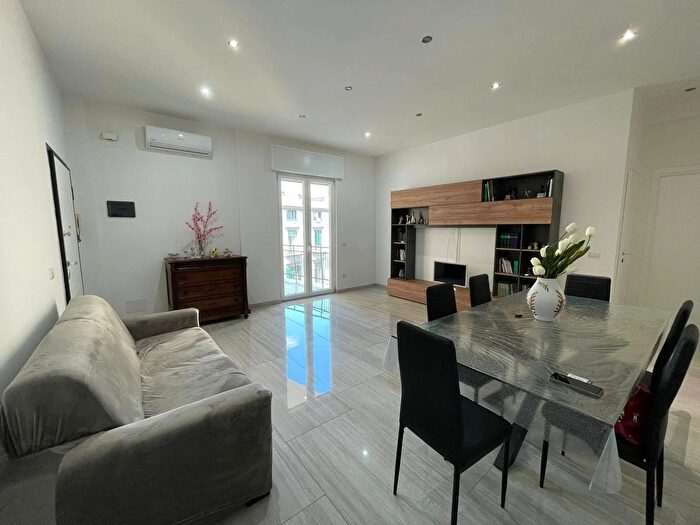 Appartamento trilocale in vendita in Via Cesare Battisti, Caserta