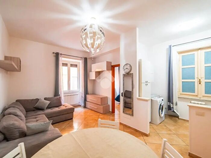 Appartamento bilocale in vendita in Via Emilio Bianchi, Viterbo
