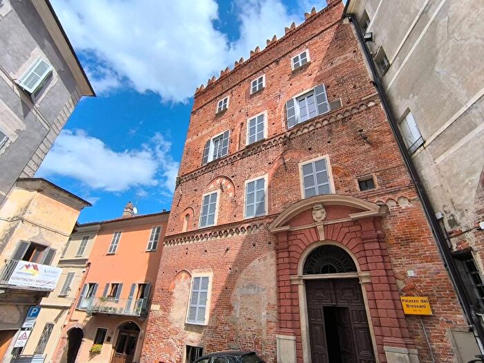 Appartamento con 6 locali in vendita in Via Carassone a Mondovi, Mondovi