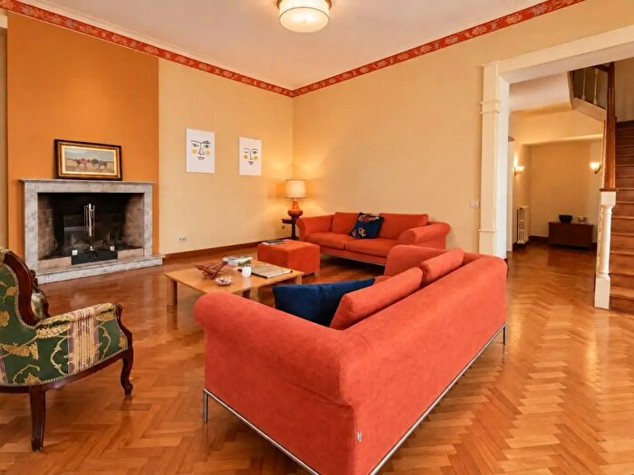 Appartamento con 8 locali in vendita in Lucca