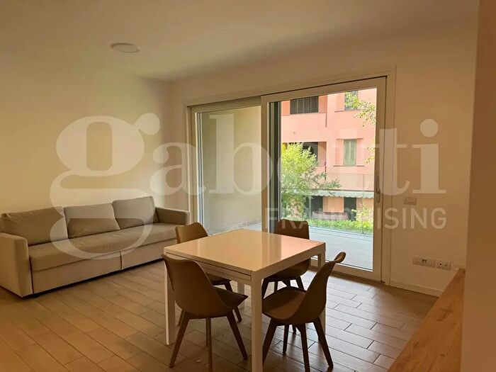 Appartamento trilocale in vendita in Via Don Pozzi, Lecco