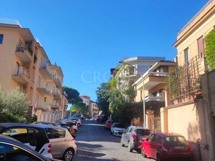 Appartamento trilocale in affitto in Monteverde Vecchio, Roma