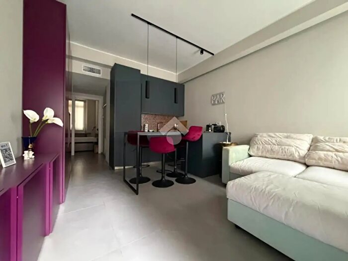 Appartamento bilocale in affitto in Via Pasquale Sottocorno, Milano