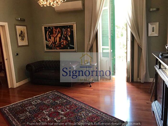 Appartamento quadrilocale in affitto in Piazza Emanuele Pancali, Ortigia, Siracusa