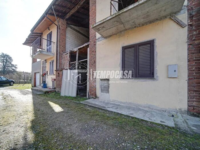 Casa trilocale in vendita in Via Aldo Moro C, Biandronno