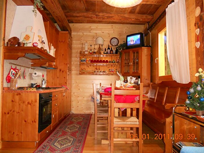 Appartamento con 9 locali in vendita in Forno di Zoldo, Val di Zoldo