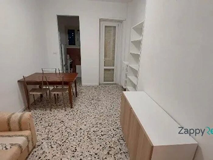 Appartamento bilocale in affitto in Corso Taranto, Torino