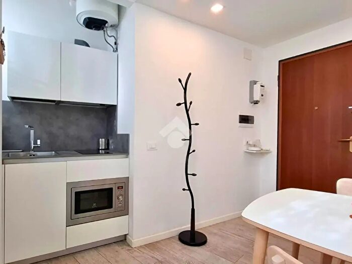 Appartamento monolocale in affitto in Via Bullona, Milano