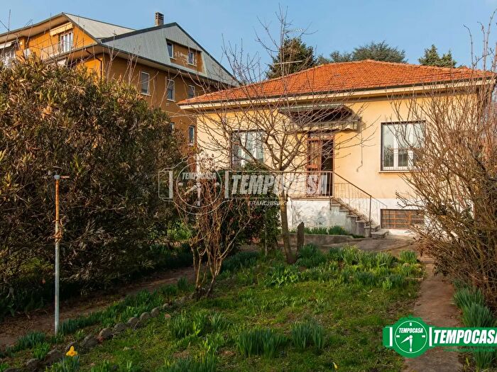 Casa trilocale in vendita in Via Santo Stefano, Castellanza