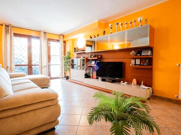 Casa con 5 locali in vendita in Via Ippolito Nievo, Fonte Nuova