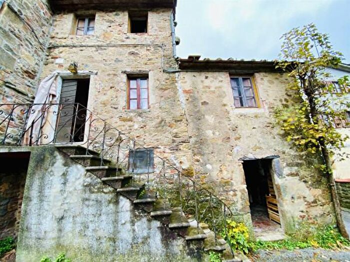 Casa con 5 locali in vendita in Via di Ruota, Capannori