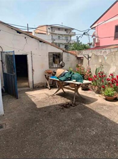 Casa con 5 locali in vendita in Via Luigi Cadorna, Vibo Valentia