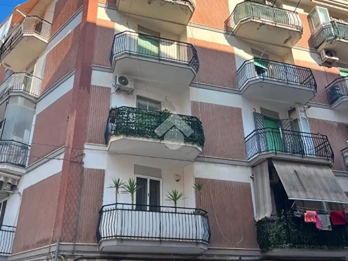 Appartamento trilocale in vendita in Via Carducci, Trani