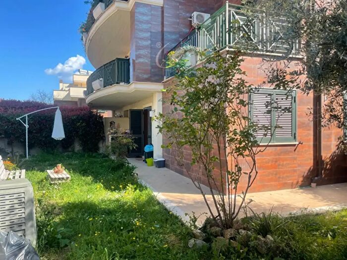 Appartamento bilocale in vendita in Via delle Vigne Nuove, Mentana