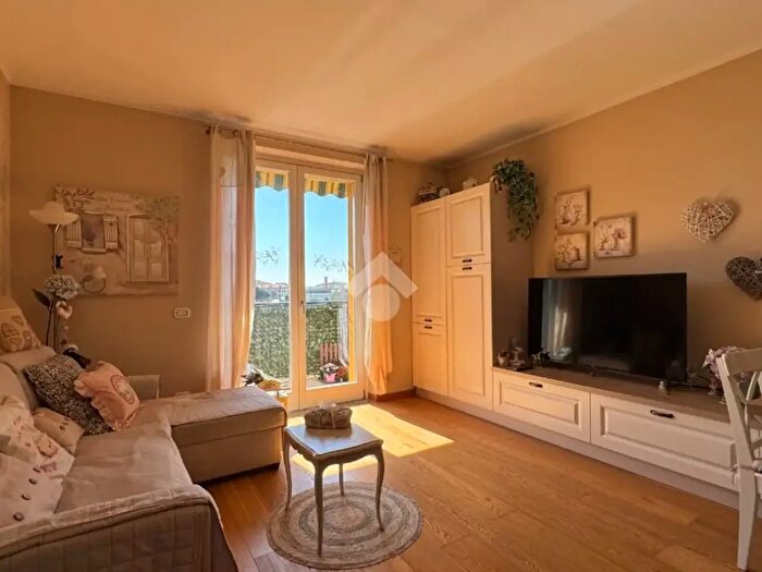 Appartamento bilocale in vendita in Via Padova, Gessate