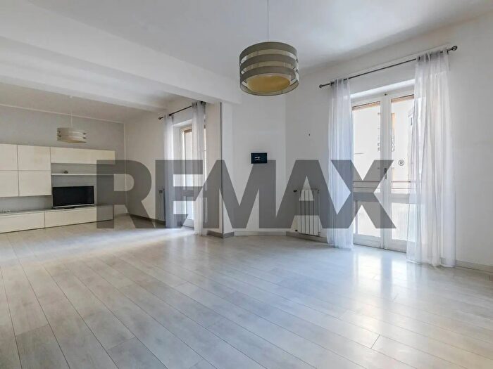 Appartamento trilocale in vendita in Via Lanusei, Cagliari