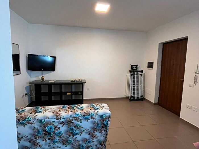 Appartamento trilocale in affitto in Via Capri, Magazzeno, Pontecagnano Faiano