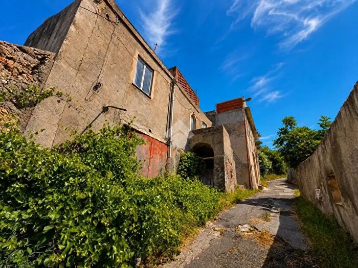 Casa con 5 locali in vendita in Via Serri, Santa Lucia Del Mela