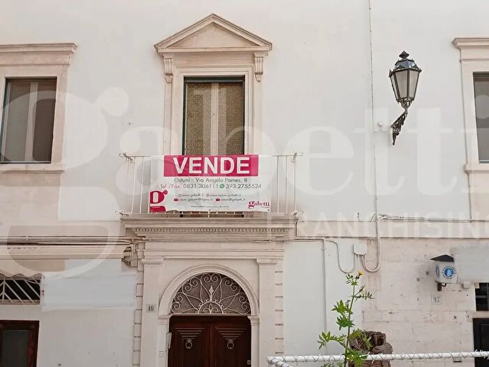 Casa con 6 locali in vendita in Via Cattedrale, Ostuni