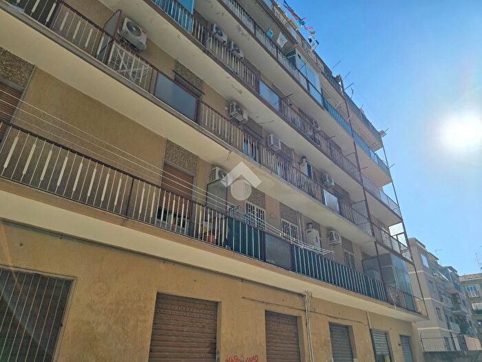 Appartamento con 5 locali in vendita in Vicolo a Luigi Vanvitelli, Siracusa