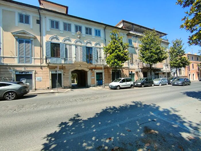 Appartamento trilocale in vendita in Borgo Garibaldi, Albano Laziale