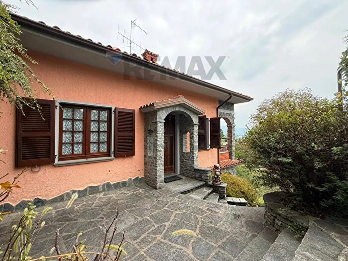 Appartamento trilocale in vendita in Via Sponda, Vigolo