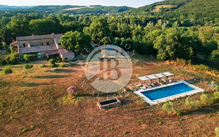 Casa con 6 locali in vendita in Civitella Paganico