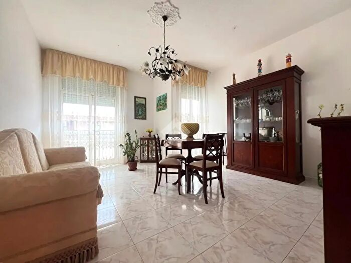 Appartamento quadrilocale in vendita in Passaggio Petrina, Palermo