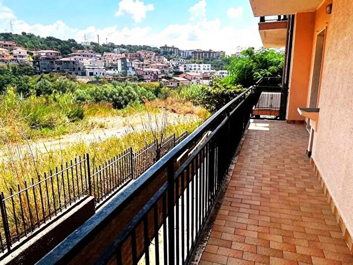 Appartamento bilocale in vendita in Via Dottor Aldo Ordine, Scalea