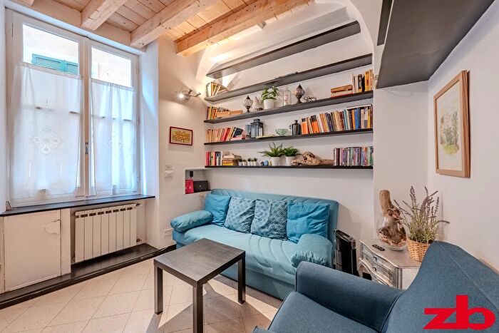 Appartamento trilocale in vendita in Salita di Santa Maria di Castello, Genova