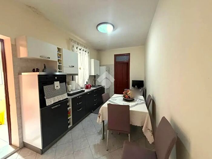 Appartamento trilocale in vendita in Via Goffredo Malaterra, Palermo