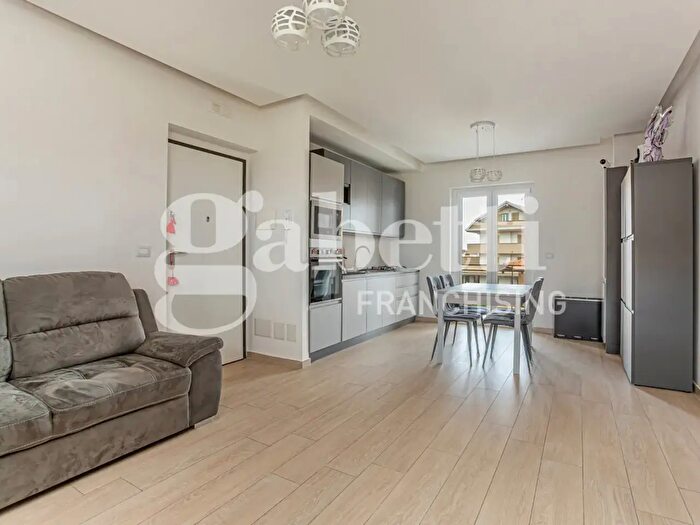 Appartamento trilocale in vendita in Via della Conciliazione, Mugnano Di Napoli