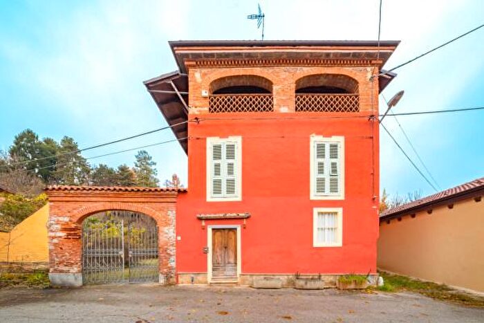 Casa con 6 locali in vendita in Via SantAgnese, Caraglio