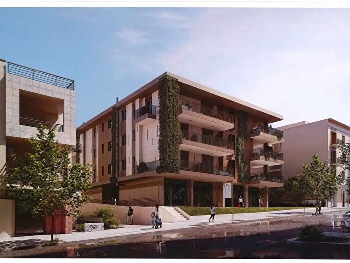 Appartamento trilocale in vendita in Via Nazionale, Matera