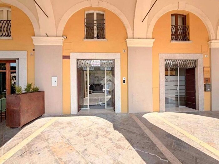 Appartamento in affitto in Piazza G Garibaldi, Centro, Quinzano d'Oglio
