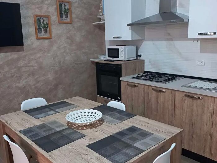 Appartamento trilocale in vendita in Piazza Regina, Mazara Del Vallo