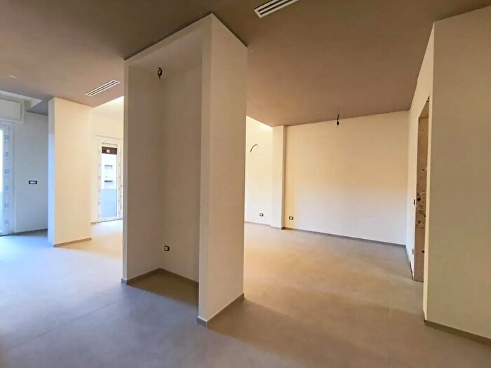 Appartamento quadrilocale in vendita in Carrara