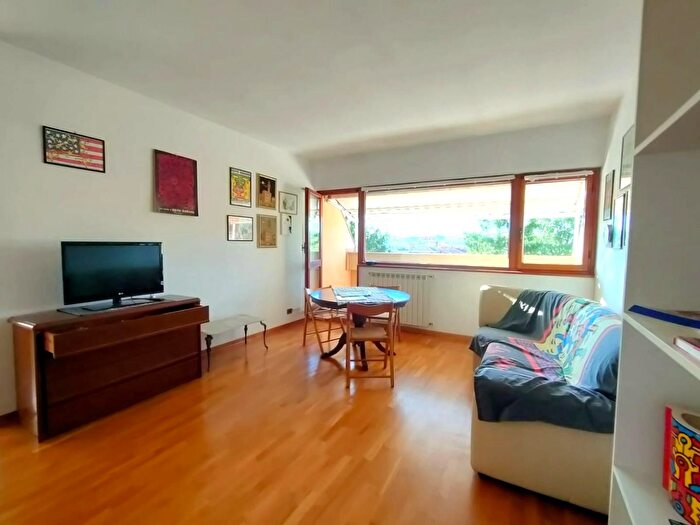 Appartamento quadrilocale in vendita in Massa