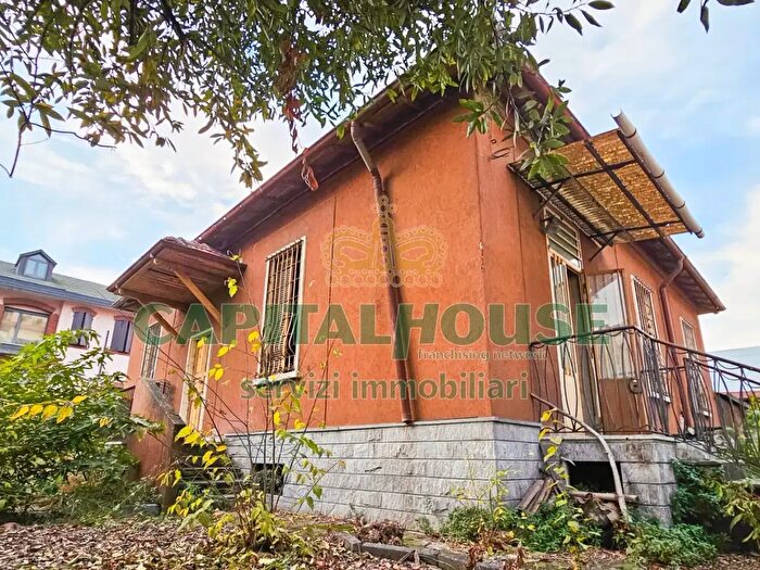 Casa con 5 locali in vendita in Bresso