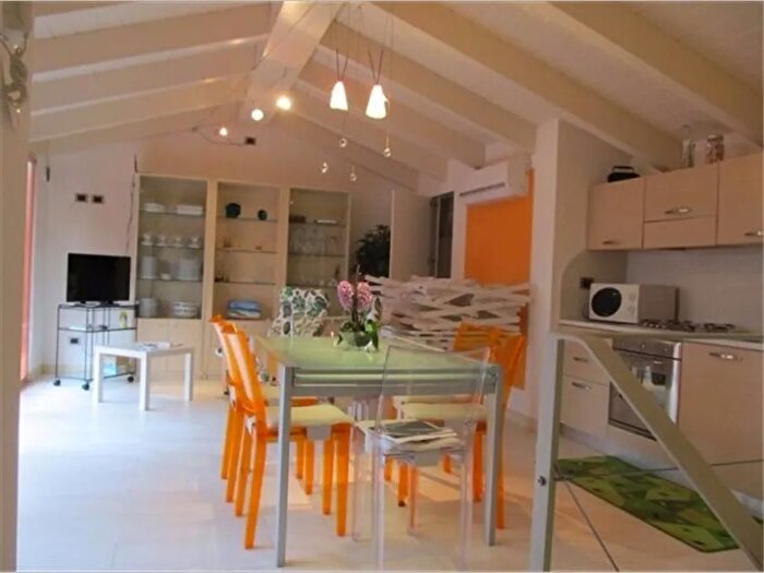 Casa con 5 locali in vendita in Forte Dei Marmi