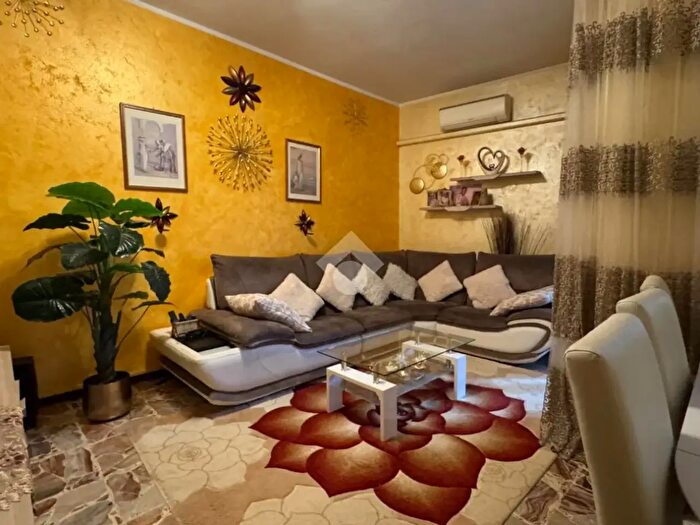 Appartamento quadrilocale in vendita in Via Circonvallazione, Masate