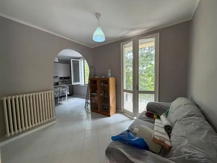 Appartamento trilocale in vendita in Via Mamorra, Viano