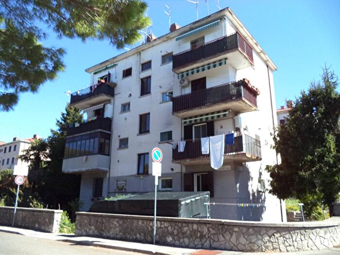 Appartamento quadrilocale in affitto in Via Alessandro Volta, Centro, Monfalcone