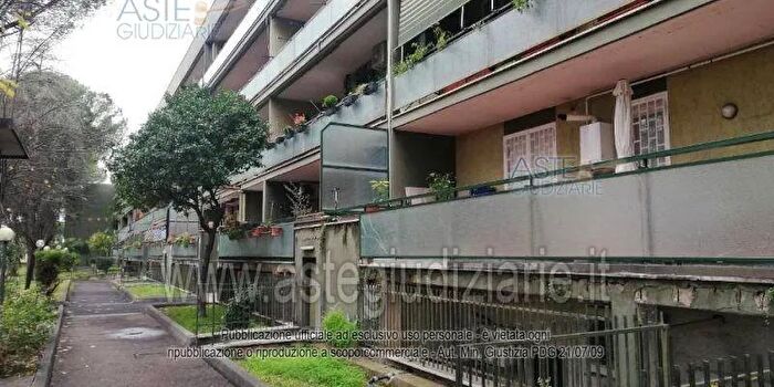 Appartamento trilocale in vendita in Via Giacomo Galopini, Roma