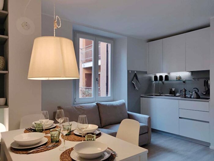 Appartamento bilocale in affitto in Via Gaudenzio Ferrari, Corso Genova, Milano