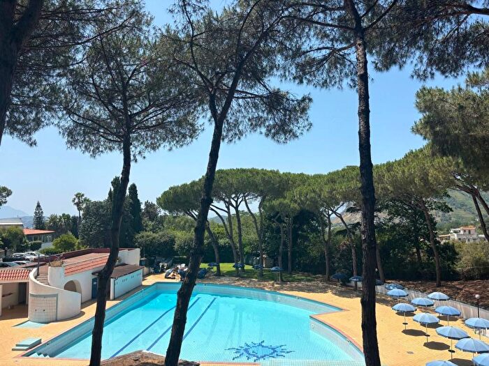 Appartamento con 6 locali in affitto in Via Vecchia delle Vigne, Pozzuoli Alta, Pozzuoli