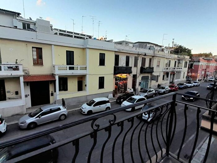 Appartamento trilocale in affitto in Via Giuseppe De Nava, Pineta Zerbi, Reggio Calabria