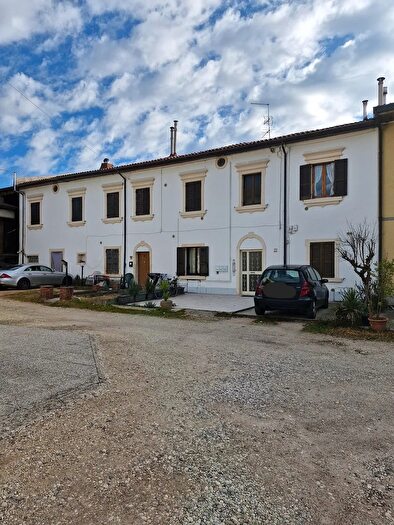 Appartamento quadrilocale in vendita in Villaggio SantEmilio, Verona