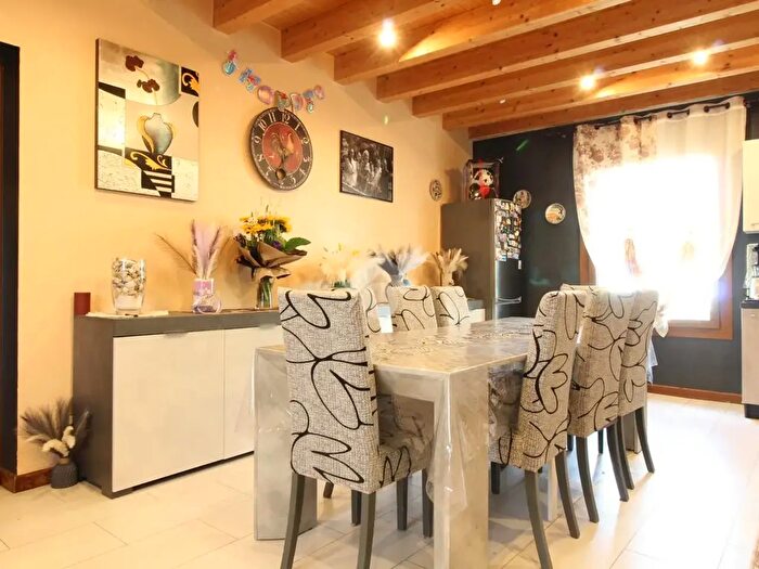 Casa con 6 locali in vendita in Via Valle Aulo Gellio, Vicenza